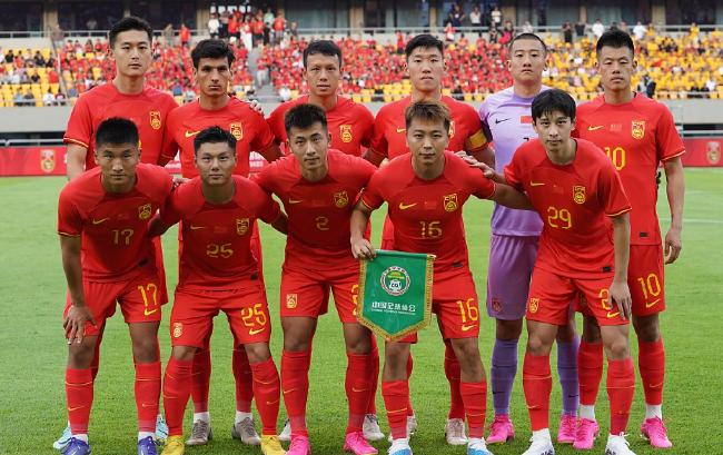 正在勒沃库森主场迎战海登海姆全场回放